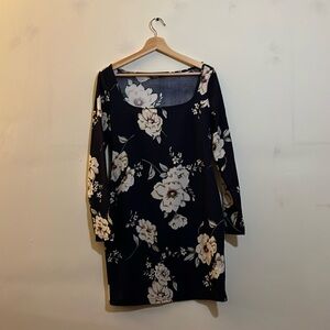 NWOT SHEIN FLORAL NAVY DRESS LONG SLEEVE